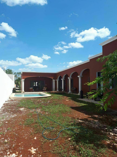 Casa En Venta En Valladolid, Privada Fincas Los Álamos, Modelo Ticul, A 12 Meses.