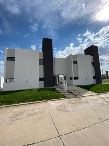 Imagen 2 de 16 de San Ignacio Village, Duplex En Venta De 3 Dormitorios, Galería, Asador, Cochera