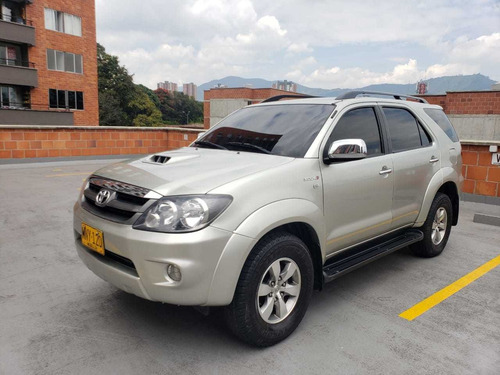 Toyota Fortuner 2009 3.0 Sr5