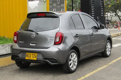 Nissan March 1.6 Sense At