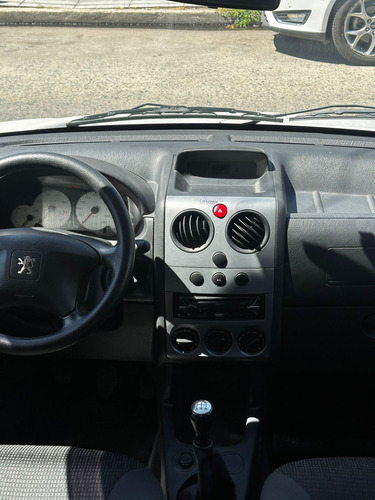 Peugeot Partner 1.4 Furgon Presence Aa