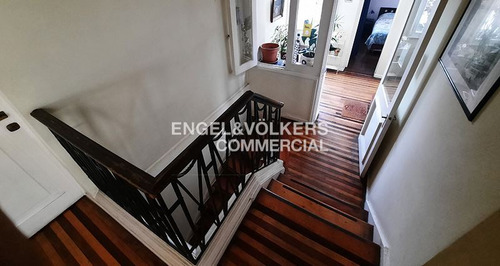 Casa Hostal En Venta De 17 Dorm. En Santiago