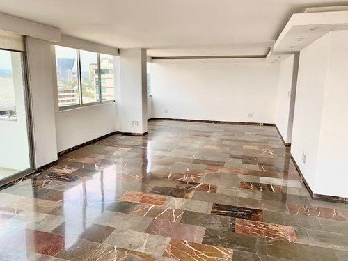 Polanco (lamartine) Penthouse En Dos Niveles De 330m2, 3 Amplias Recámaras, Terraza, Balcón, Vista Panorámica. Excelente Ubicación