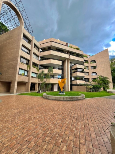 Venta De Lujoso Apartamento/ La Castellana/215 Mt2