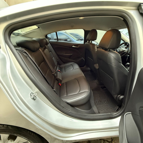 Chevrolet Cruze II 1.4 Sedan Lt