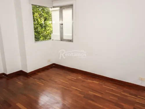 Apartamento En Arriendo En Castropol. Cod A776181