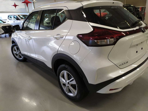 Nissan Kicks Sense 1.6 (flex)