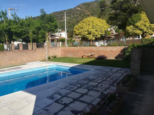 Imagen 4 de 15 de Casa Con Pileta En Villa Carlos Paz