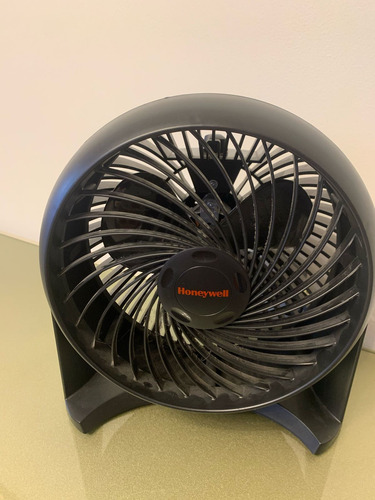 Ventilador Honeywell Ht900 De Mesa Portatil Turbo 25 Cm Negro Negro Plástico (Usado)