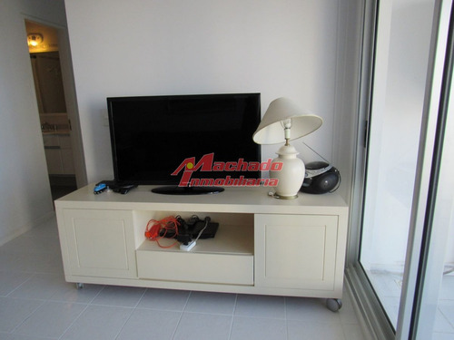 Imagen 10 de 27 de Venta De Apartamento De Tres Dormitorios En Punta Del Este