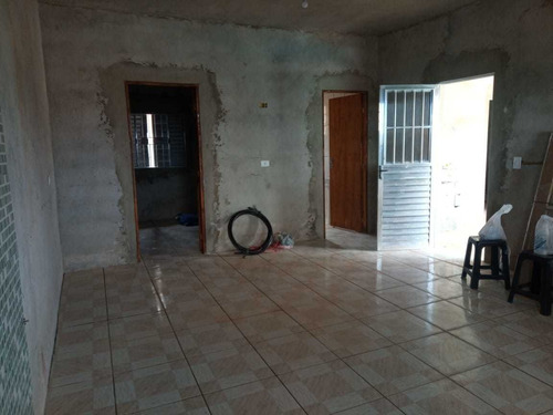 297 M², Chácara Com 03 Dormitórios, Churrasqueira E Piscina!