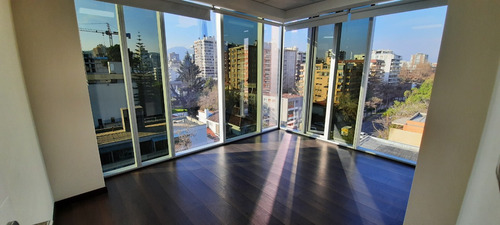 Oficina Carlos Antunez/ Metro Pedro De Valdivia Providencia