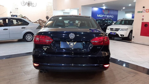 Imagem 2 de 15 de Volkswagen Jetta 2.0 Comfortline 120cv 2014