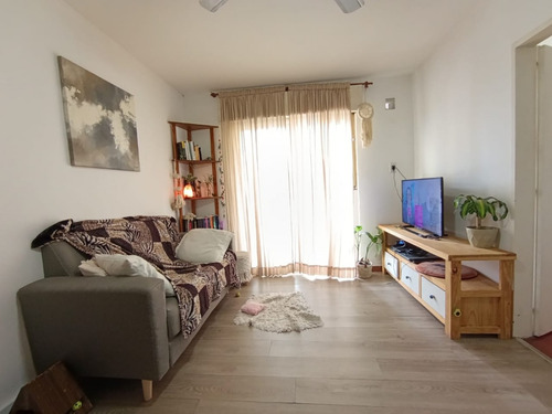 Venta De Departamento 2 Dormitorios Con Opcion A Cochera - Zona Centro / Facultades