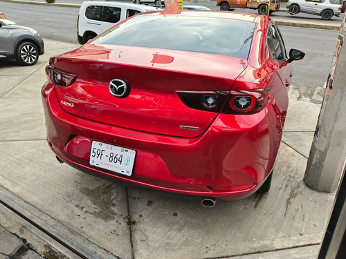 Mazda Mazda 3 2.0 Mhev I Sport Sedan At