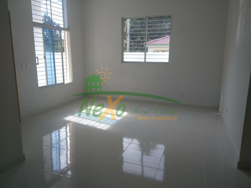 Imagen 8 de 17 de Casa Ubicada En Gurabo (hfc-201)
