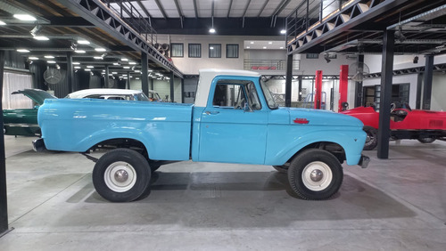 Ford F-100 4.2 V8