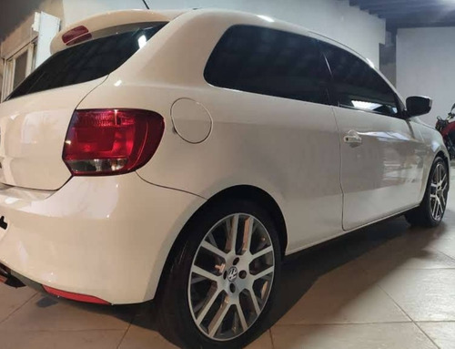 Imagem 2 de 4 de Volkswagen Gol 2015 1.0 City Total Flex 3p