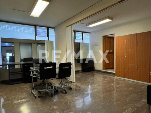 Clinica/hospital En Renta En Av. Lomas Verdes