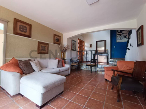 Casa En Venta Urb Los Robles 1317m2 De Terreno El Hatillo Caracas