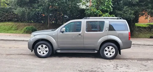 Nissan Pathfinder 4.0 R51 Le Lujo