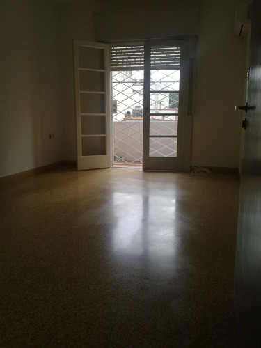 Alquiler Apartamento 2 Dormitorios Buceo Impecable. Dueño