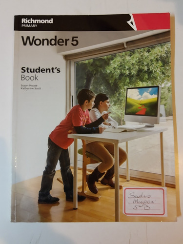 Wonder 5 - Students Book - House - Scott - L379