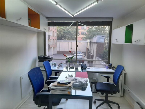 Imagen 9 de 23 de Oficina En Venta En Santiago
