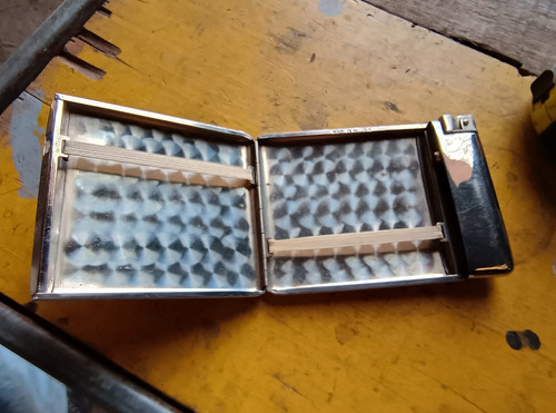 Antiguas Cigarrera Con Encendedor Austria (Usado)