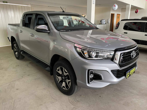Imagem 1 de 10 de Toyota Hilux 2.8 Srx 4x4 Cd 16v Diesel 4p Automático