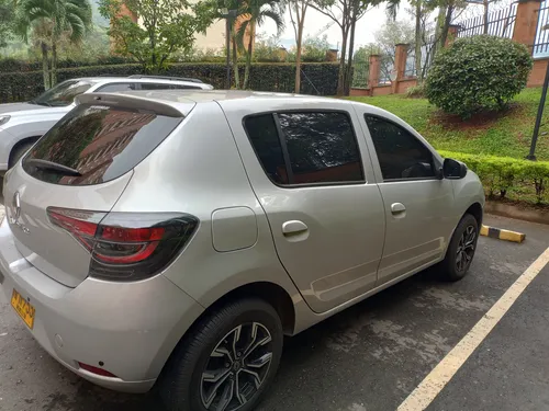 Renault Sandero 1.6 Life Plus