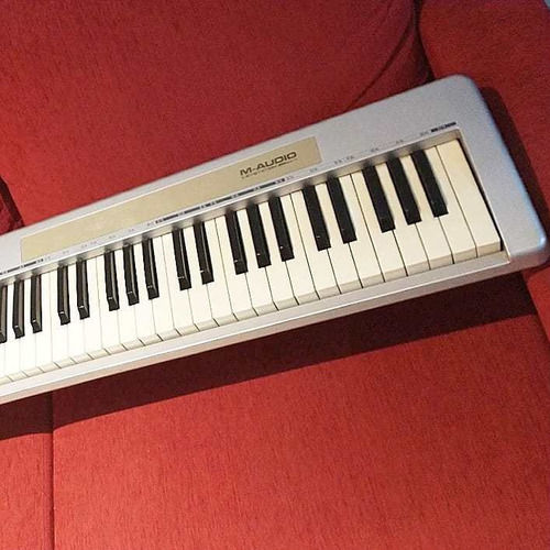 Super Controlador 88 Teclas Keystation M Audio 88 Es Permuto (Usado)