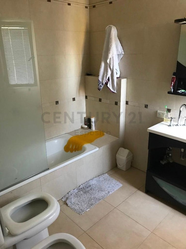 Venta Casa En - Abril Club De Campo -