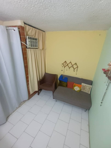 Apartamento En Venta Nueva Casarapa, Conj. Resd. El Trapiche