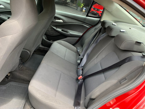 Chevrolet Onix plus 1.0 Lt 2 4P