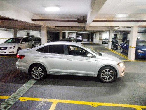 Volkswagen Virtus 2019 1.0 Highline 200 Tsi Aut. 4p
