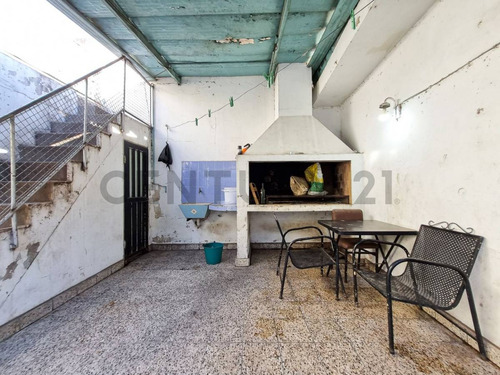 Casa 3 Dormitorios, Garage Y Patio - Rosario