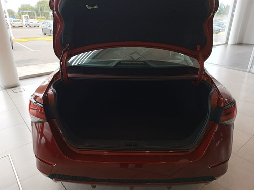 Imagen 15 de 18 de Nissan Sentra Advance Cvt Cadenero Car One Dp