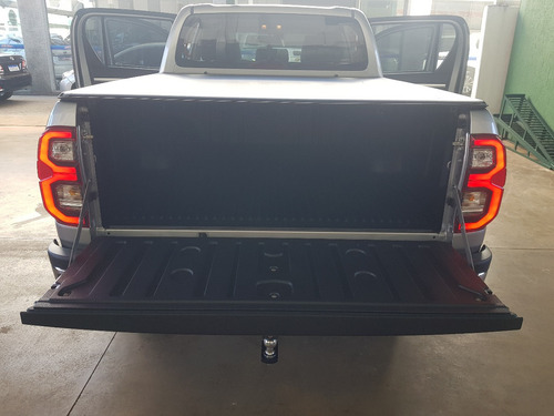 Imagem 12 de 13 de Hilux Srx 2.8 Diesel 4x4 Automatic 204cv 2021/2021 Prata Top