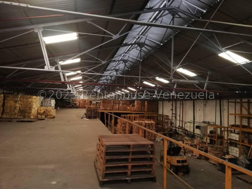 Galpón Industrial De Doble Altura En Venta En Catia Calle Privada