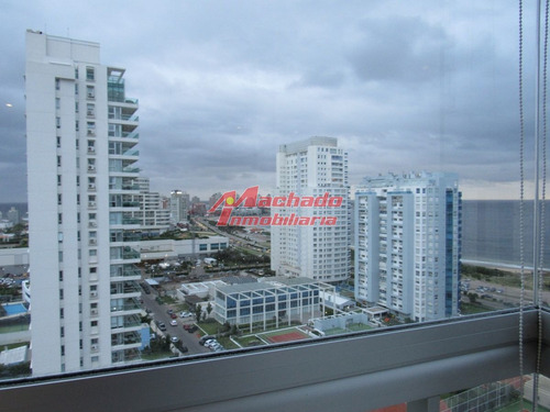 Imagen 2 de 30 de Venta De Apartamento En Playa Mansa