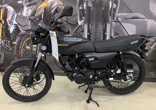 Imagen 3 de 19 de Victory Bomber 125 2024