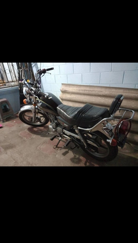 Imagen 4 de 6 de Honda V-men