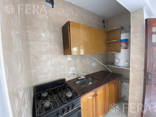Imagen 4 de 6 de Alquiler Ph Monoambiente Con Patio En Bernal (30701)