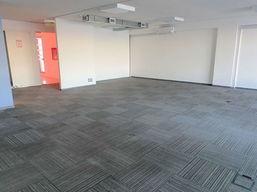 Venta Con Renta De Oficinas, Piso 10 En Marigot Office