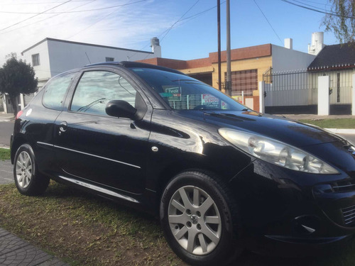 Imagen 2 de 17 de Peugeot 207 2012 1.6 Feline 106cv