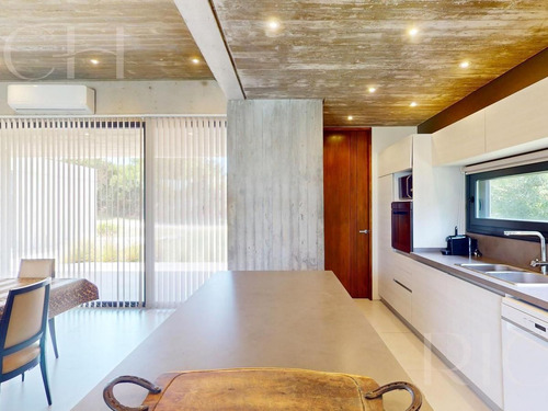 Casa En Venta Costa Esmeralda Con Pileta