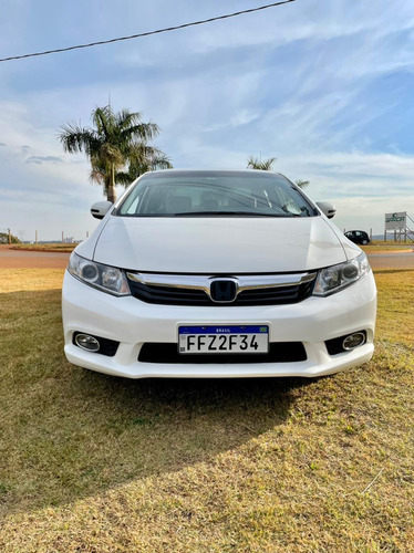 Imagem 2 de 14 de Honda Civic 2013 1.8 Lxl Flex Aut. 4p