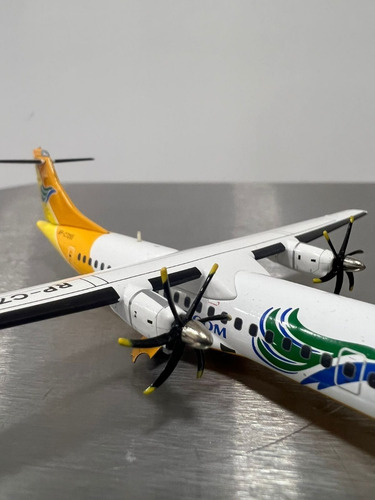 Maqueta Avión Atr-42 Gemini Jets Metalico 1/200