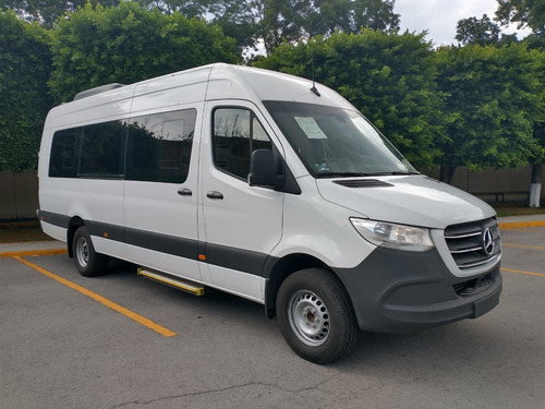 Renta De Autos Y Camionetas Con Chofer Hasta 20 Pasajeros